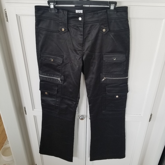 Y2K Black Cache Cargo Pants - Picture 1 of 7